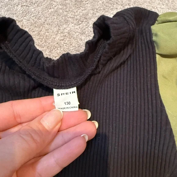 SHEIN Kids Matching Set - Picture 2 of 2